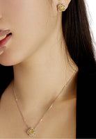 BRELLATO Set Crystal Kleeblatt Lucky Anhänger Ohrstecker Damen-Schmuck, Glücksklee Blume Gelbe Kristalle Echt Silber-Kette Gelbgold, Glücksbringer Talisman Ohrringe Hals-Kette Zirkonia