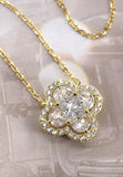 BRELLATO Kleeblatt Lucky Kristall-Anhänger Goldfarben, Glücksklee Blume Echt Silber-Kette 925 18K Gelbgold, Glücksbringer Symbol Talisman Hals-Kette Zirkonia