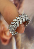 BRELLATO Band-Ring Eternity Pave Blätter, Echt Silber 925, 18K Rhodium Vergoldet, Kristall-Ring Memoire Memory Verlobungsring