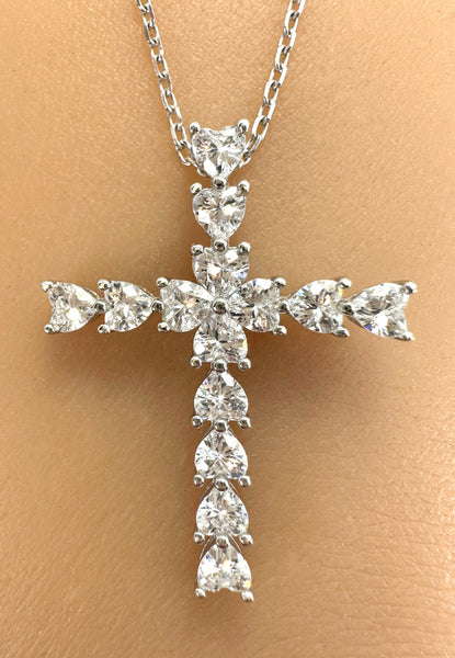 Kreuz-Anhänger Damen, 925 Echt Silber Kreuz-Kette mit Zirkonia-Herzen –  BRELLATO Jewels